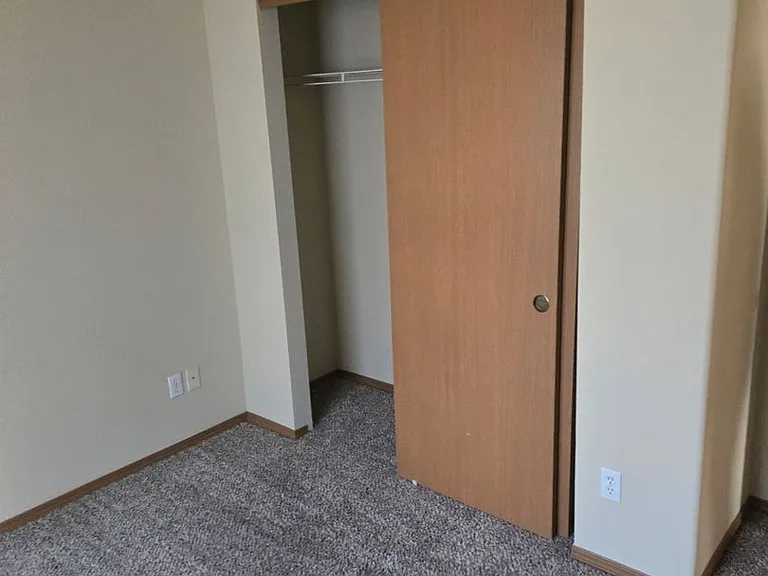 335 Dean Ave — Photo 10