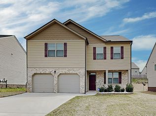 1034 Lear Dr, Locust Grove, GA 30248