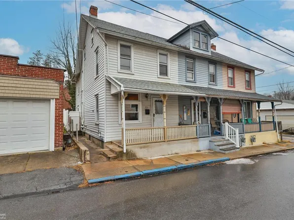 23 Railroad St, Catasauqua, PA 18032