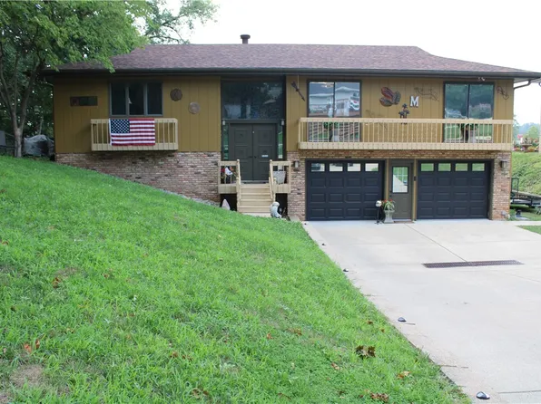 635 Davis Ct, Decatur, IL 62521