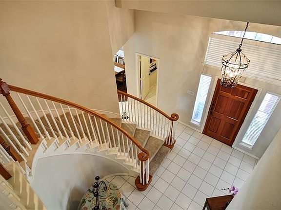 5th image of 4701 Lawrence Ln