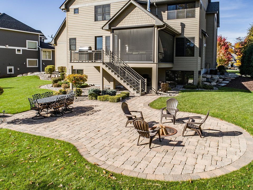 2nd image of 20675 Parkview Ln