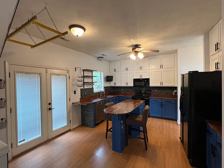 6206 Winthrope Dr — Photo 8