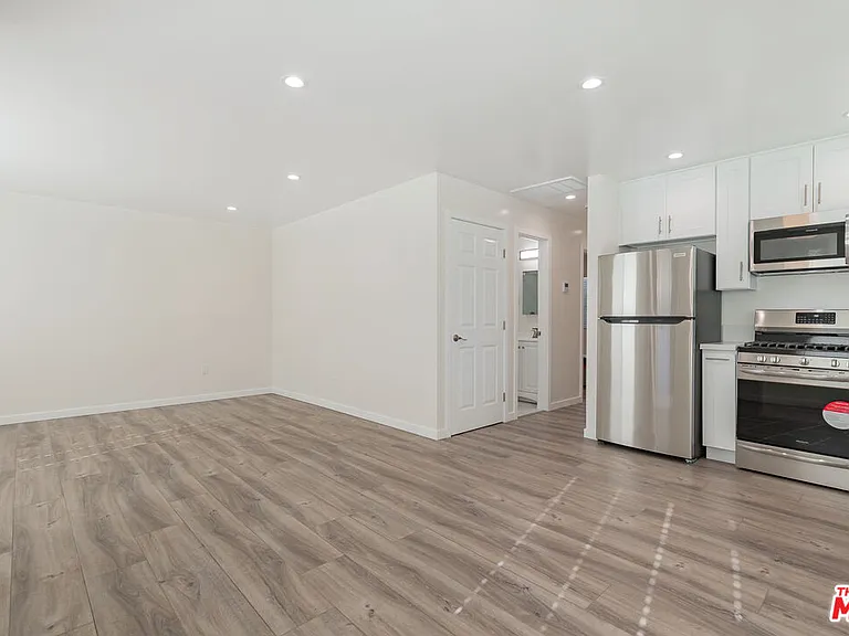 1049 Sonora Ave #1049A — Photo 8