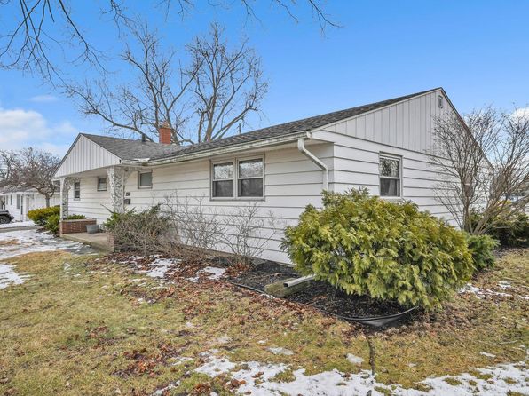 2306 Club Dr, South Bend, IN 46615