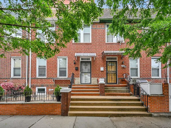 25-66 46th St #1, Astoria, NY 11103