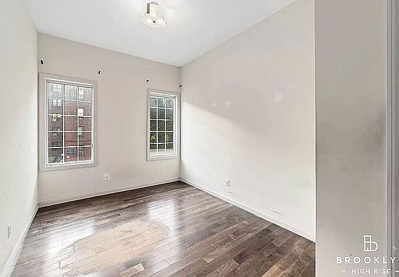 5th image of 545 Marcy Ave #2C