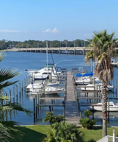 Landings of Pensacola — Photo 1