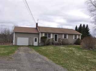 35 S Ridge Rd, Palmyra, ME 04965