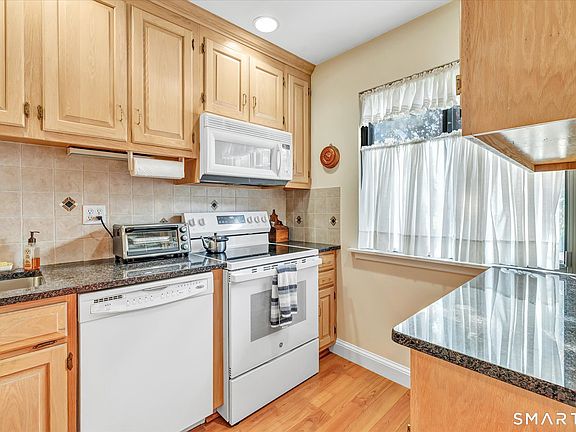 5th image of 426 Asbury Ridge #426