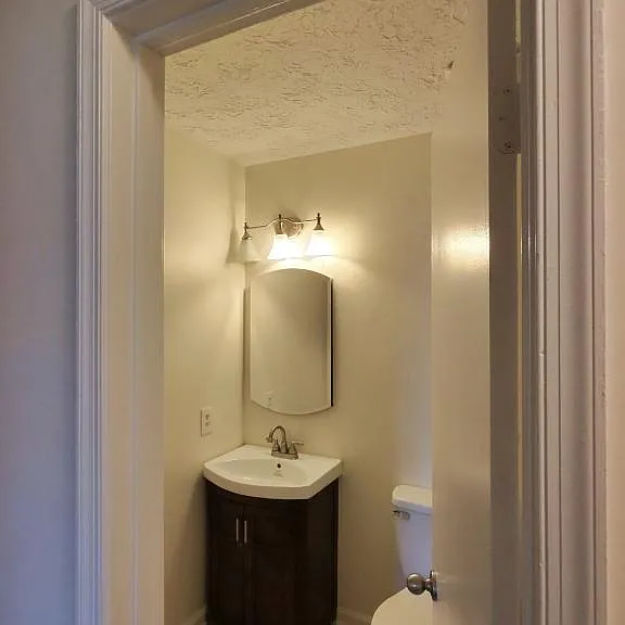 8801 Dangerfield Ct — Photo 2