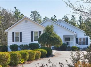108 Oakcrest Ct, West End, NC 27376