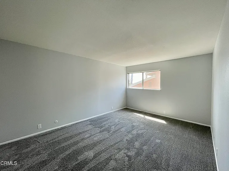 2991 E Harbor Blvd — Photo 11