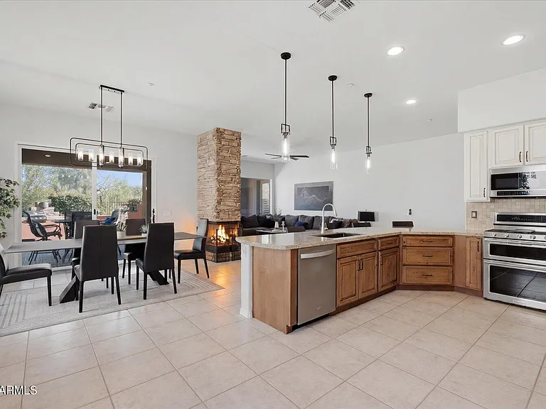 7427 E Evening Glow Dr — Photo 6