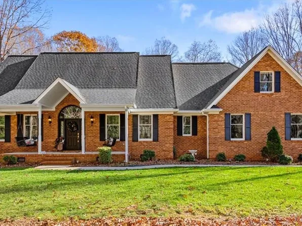 7207 Laurel Point Dr, Gibsonville, NC 27249