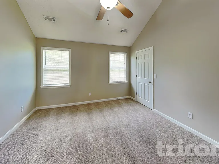 195 Falcon Ridge Dr — Photo 7