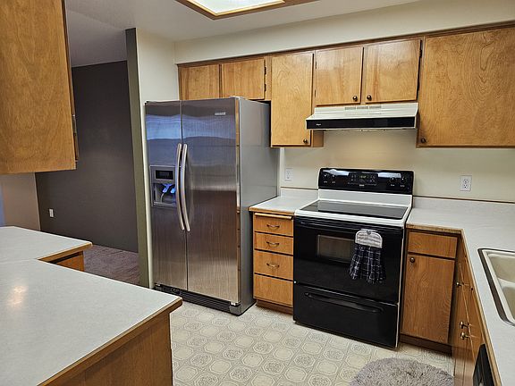 5th image of 1061 Peachwood Ct