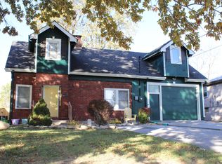 704 N Frandsen Rd, Independence, MO 64050