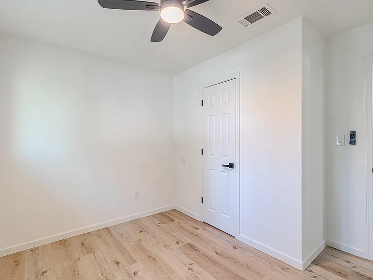 3538 Cork Dr — Photo 35