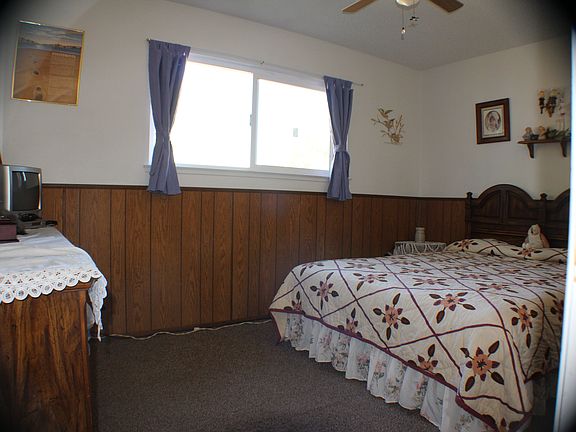 4th image of 1553 Catalpa St