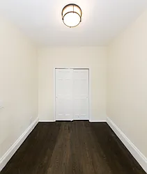 Rented by R New York