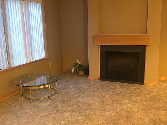 2nd image of 11740 Vermillion St NE Unit B