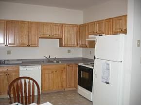 4th image of 486 Nashua St APT 106