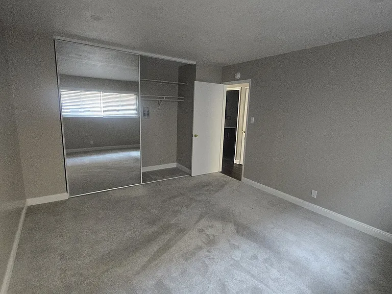 255 MacArthur Boulevard — Photo 51