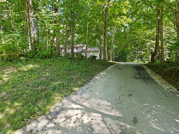 4th image of 678 Winding Ridge Ln