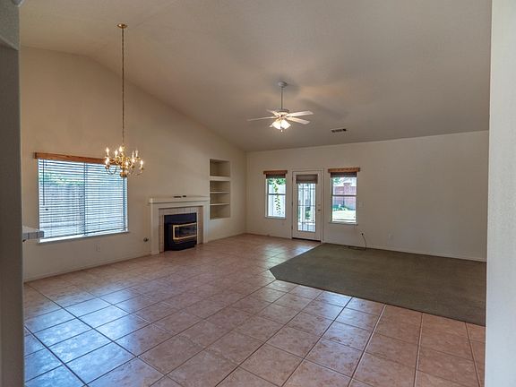 4th image of 909 Sequoia Ct