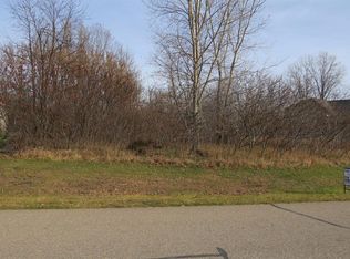 Orchard Pkwy, Fenton, MI 48430