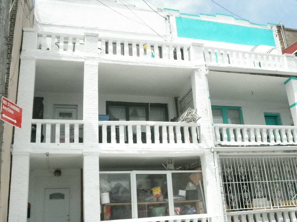 1st image of 2858 W 17th St