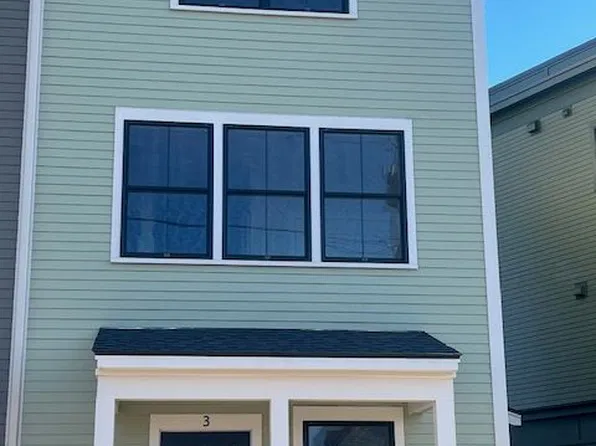 3 Ivy St, East Providence, RI 02914