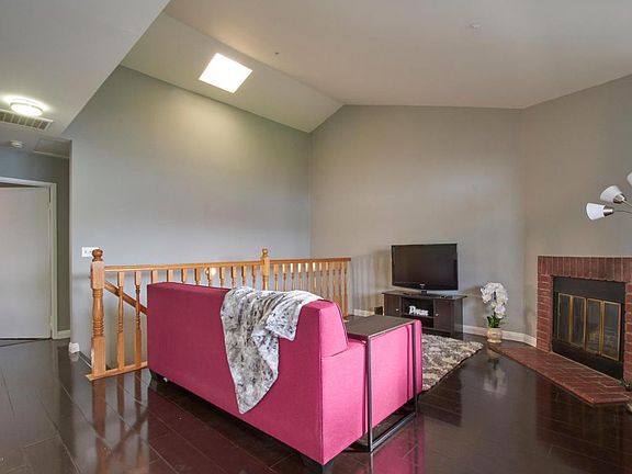 2nd image of 1255 N Los Robles Ave APT 11
