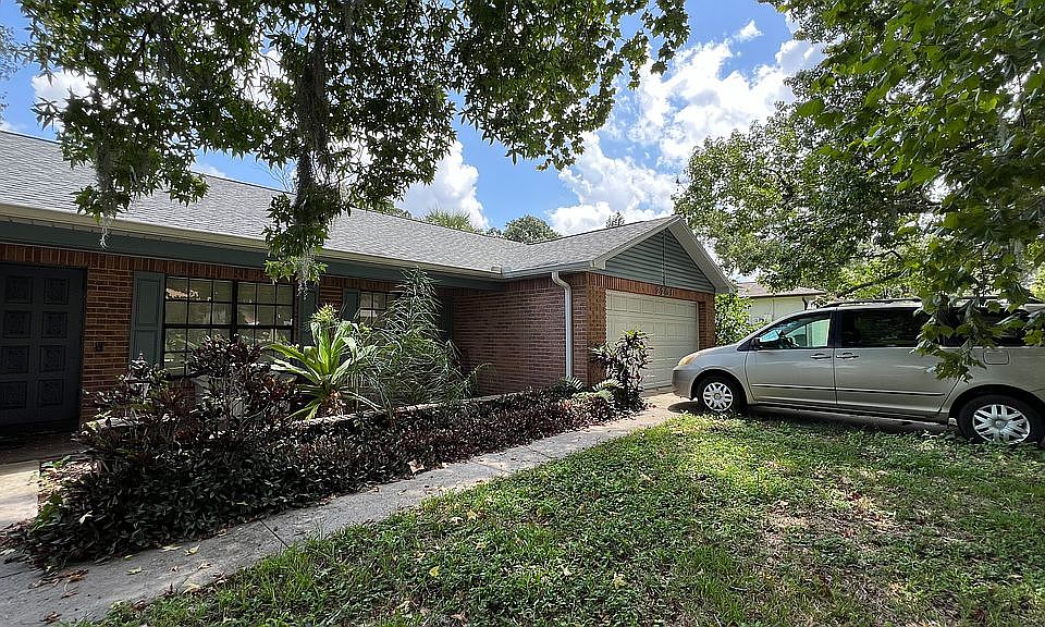 1st image of 2201 Laurel Oak Dr