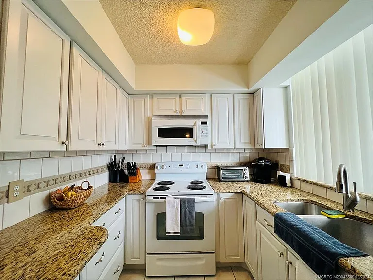 3442 NE Causeway Blvd #302 — Photo 49