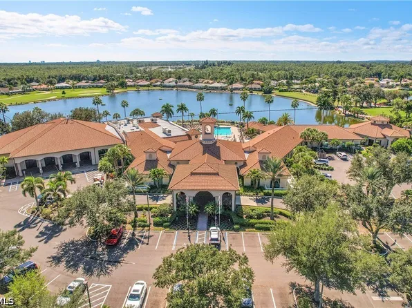 2190 Rio Nuevo Dr, North Fort Myers, FL 33917