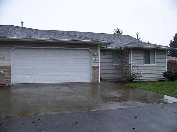 2nd image of 4931 88th St NE