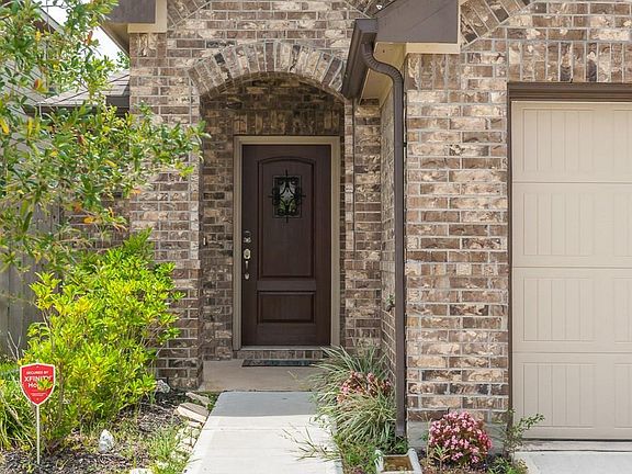 4th image of 3045 Hawthorne Glen Ln
