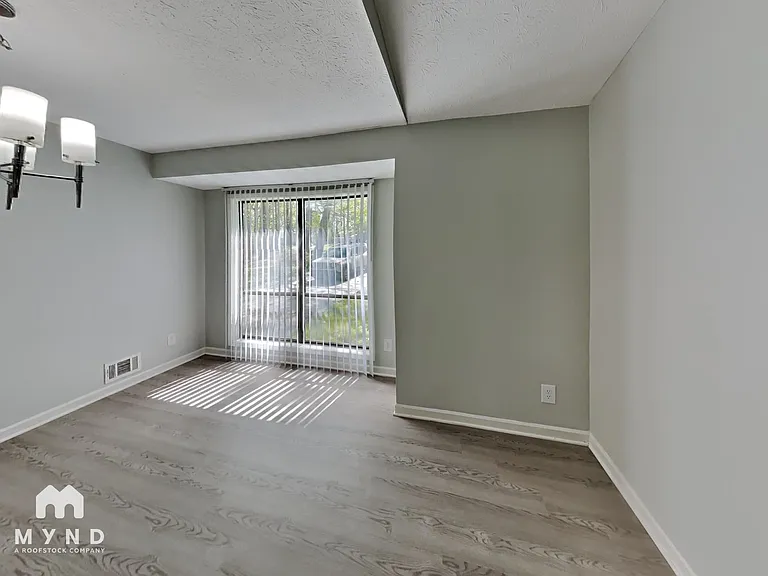 276 Grist Mill Ln — Photo 7