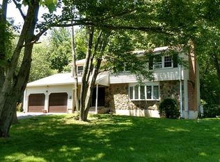 205 Carriage Way, Windsor, CT 06095
