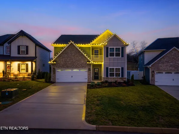 1310 Fort Craig Trl, Maryville, TN 37803