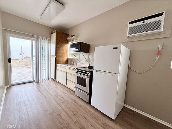 5th image of 40077 Parado Del Sol Dr #3