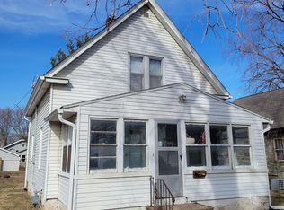 925 Bertch Ave, Waterloo, IA 50702