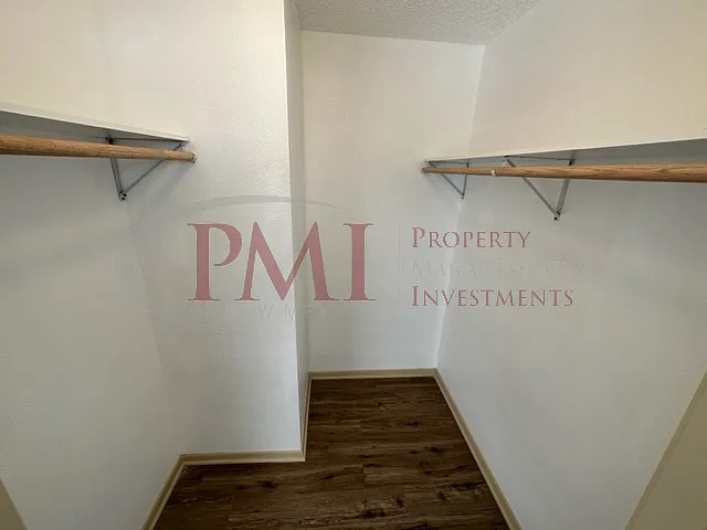 Freedom Flats — Photo 50