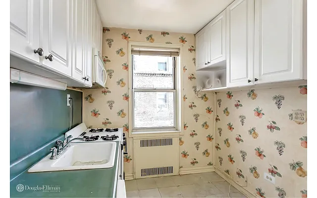 Sold by Douglas Elliman | media 36