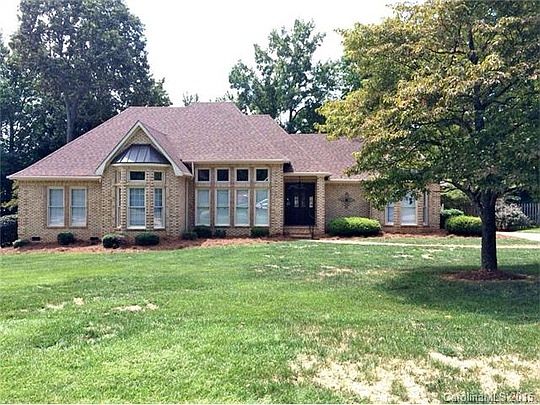 1st image of 1662 Huntcliff Dr