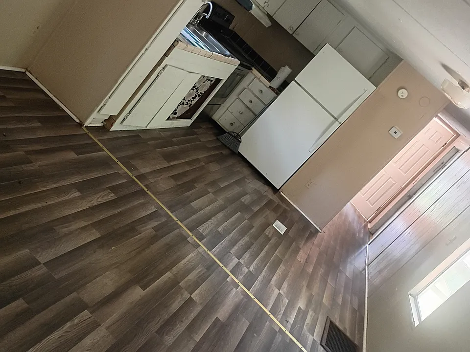 100 Mossy Acres Dr