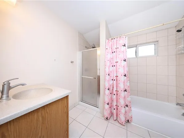 74 Sumner Avenue image 17 of 28