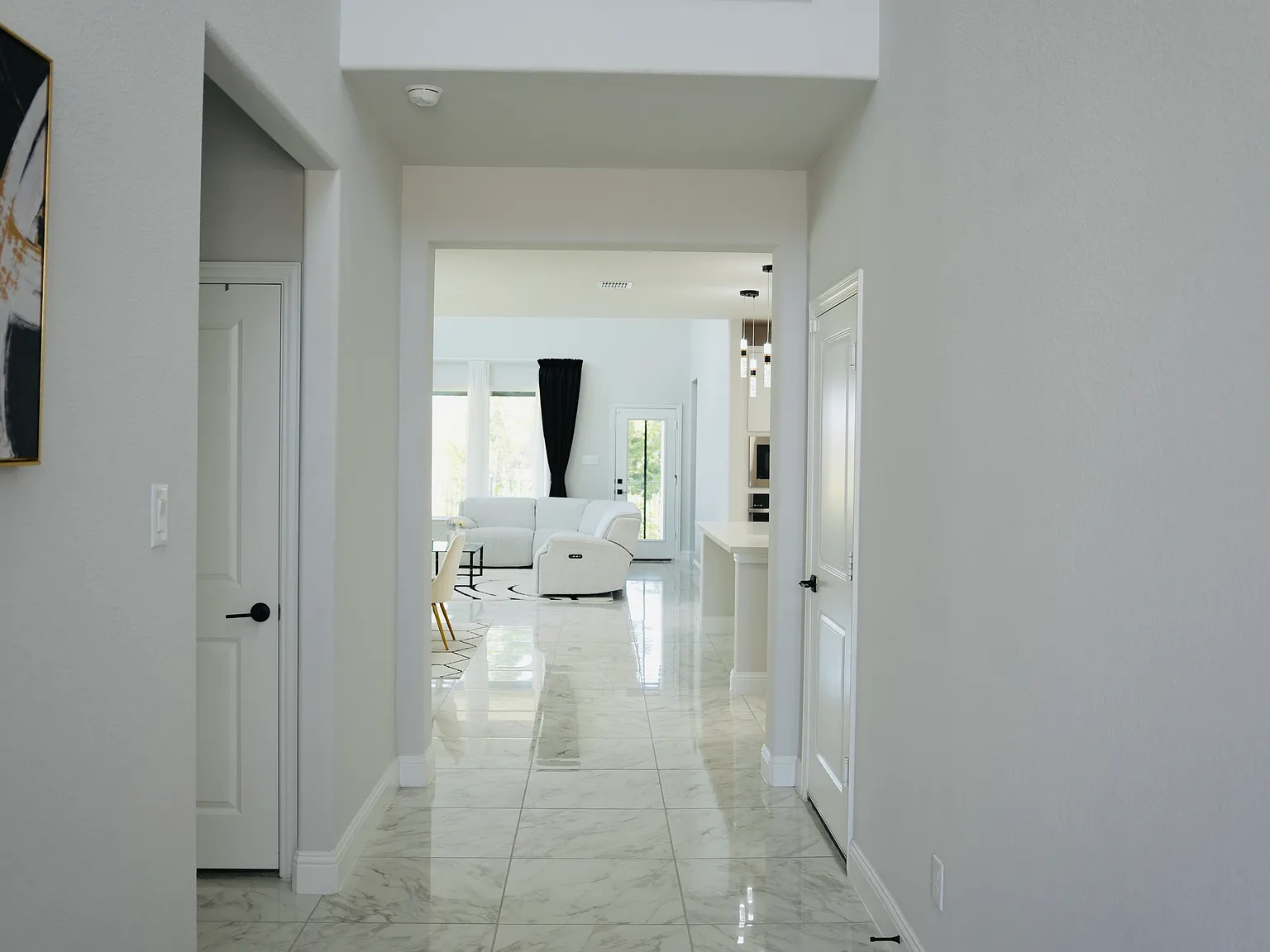 5 bed, 3302 sqft, $3,950 — Photo 4
